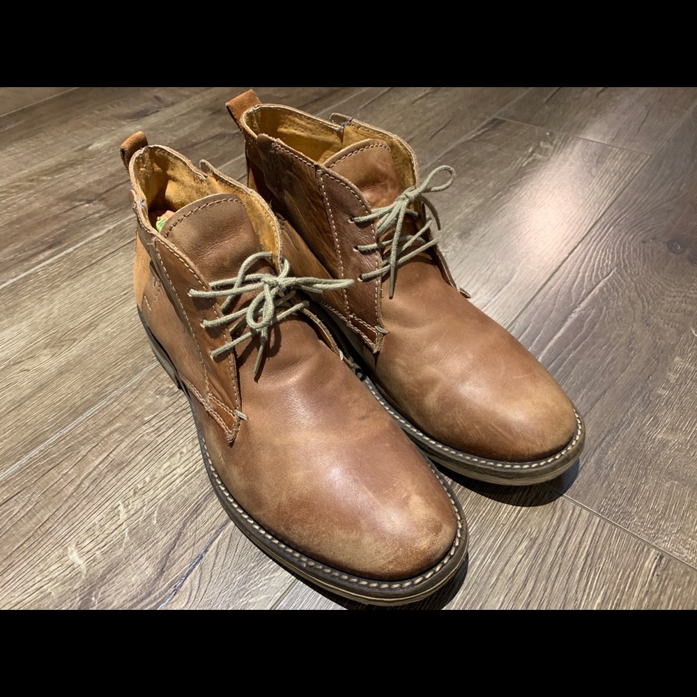 leather boots nice wear out character